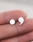 silver Semicolon stud earrings,mini dot earrings,comma earrings,Dot & comma earrings,semicolon jewelry,Minimalist jewelry,dainty ring FL232E