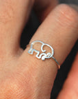 silver elephants RING,baby Elephant Ring,Elephant Animal jewelry,Handmade Silver Animal Ring,gifts idea